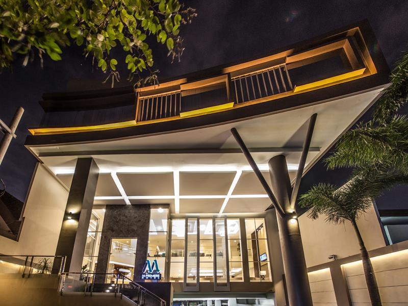 M Premiere Hotel Dago Bandung Bagian luar foto