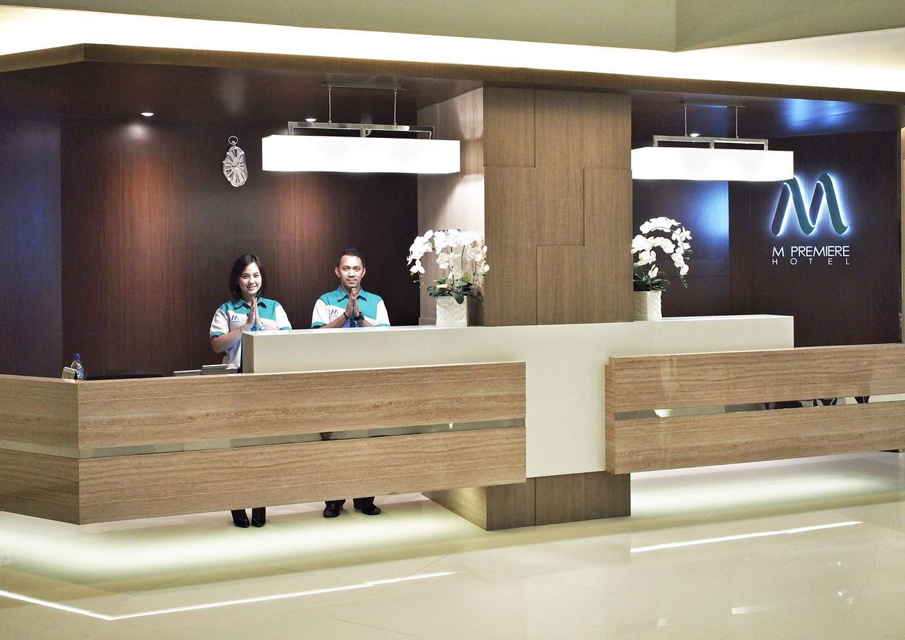 M Premiere Hotel Dago Bandung Bagian luar foto